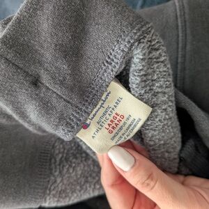 Champion Gray Fleece Sweatshirt - Large